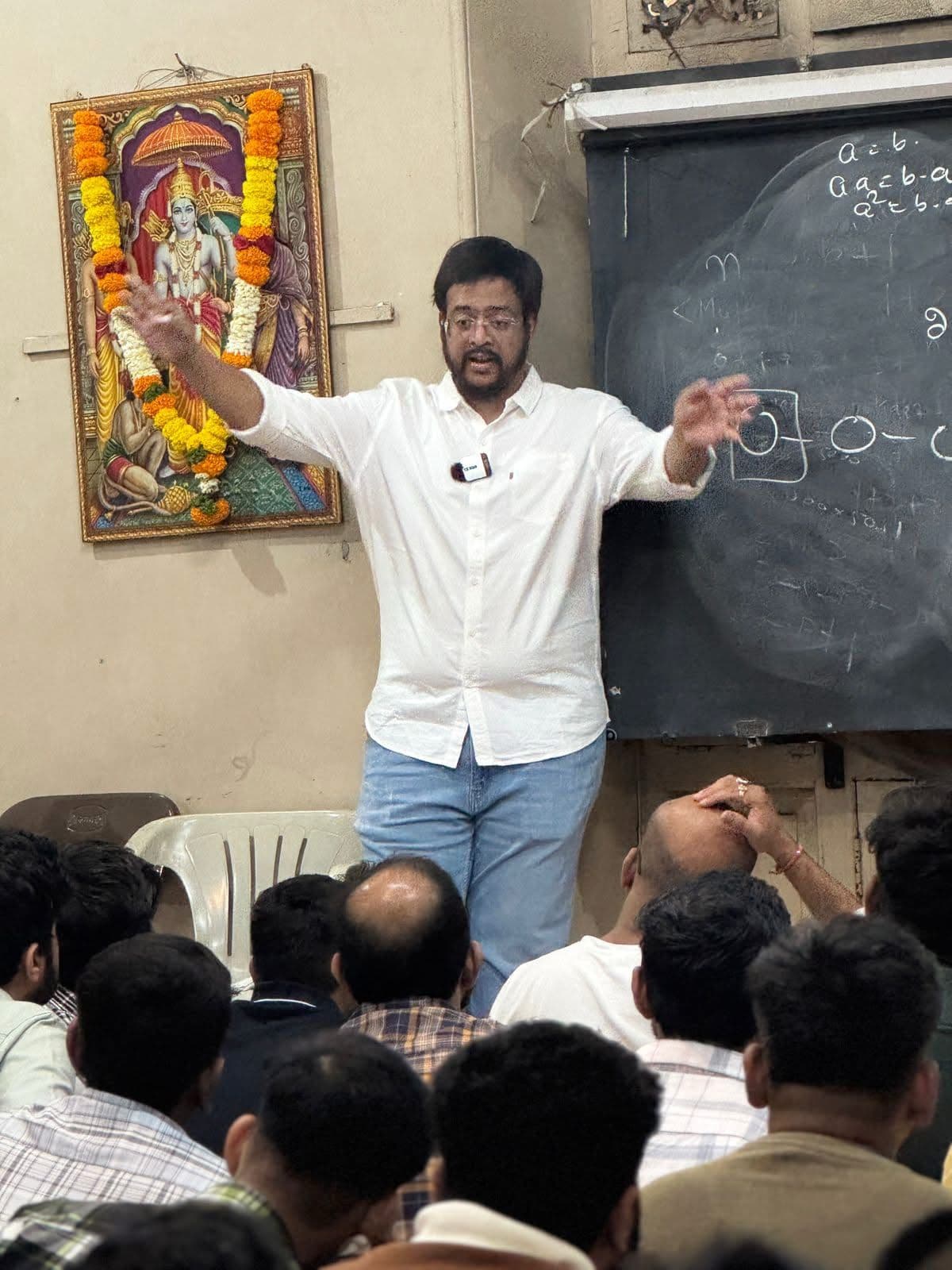 The Gesture of Explanation